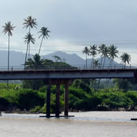 Works Ministry warns motorists on damaged bridge